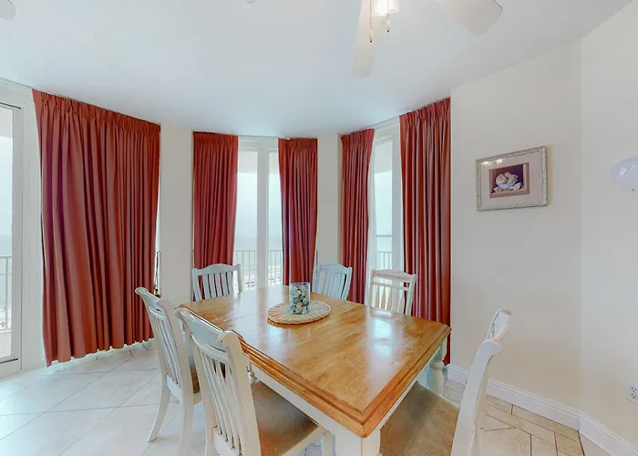 Gulf-front W Expansive Balcony Ac Wifi & Shared Pools Hot Tubs & Gym Holiday home