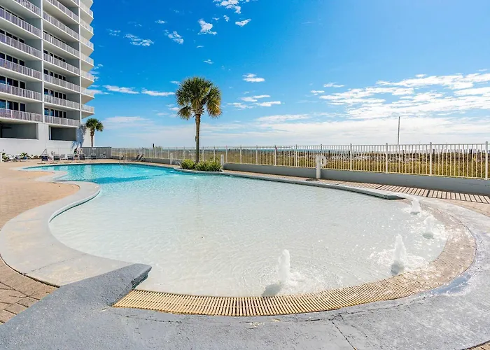 Gulf-front W Expansive Balcony Ac Wifi & Shared Pools Hot Tubs & Gym